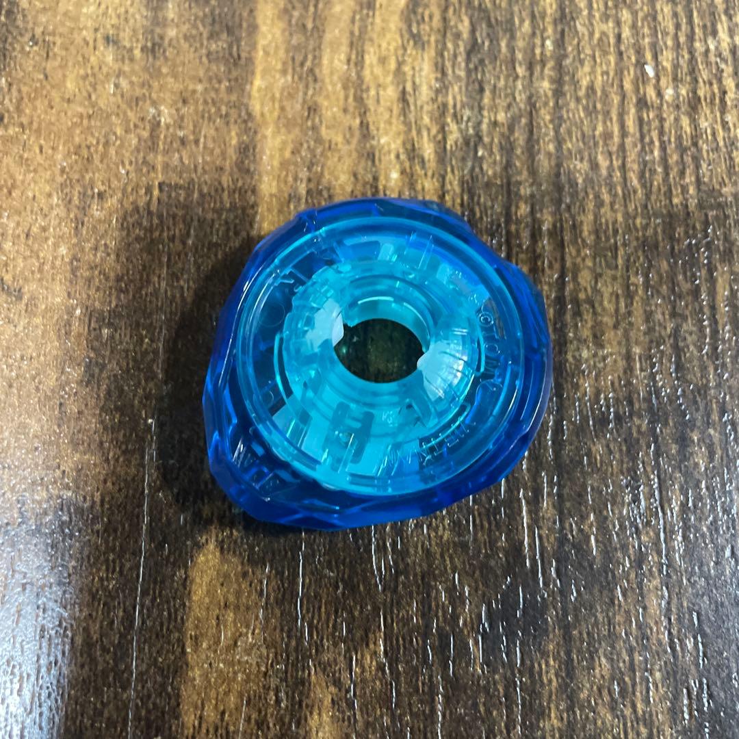 限定新品ベイ】ベイブレードX オロチクラスタ 1-60 LR あ3 - メルカリ