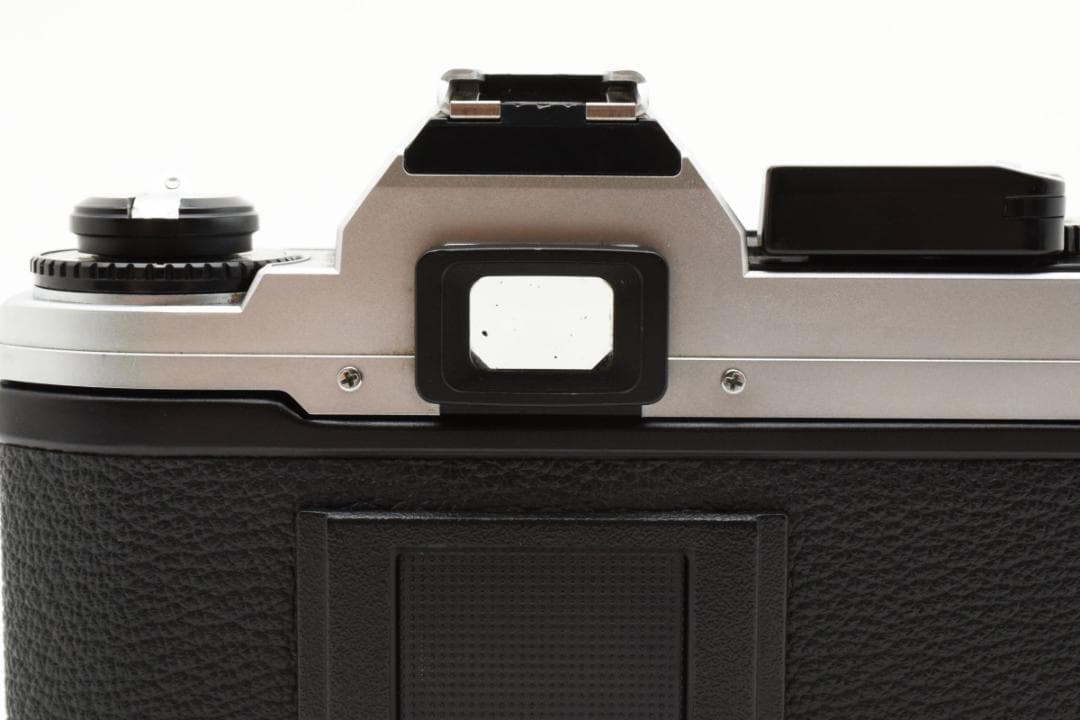 超美品 ニコン FG-20 シルバー フィルムカメラ　モルト新品交換済 M117