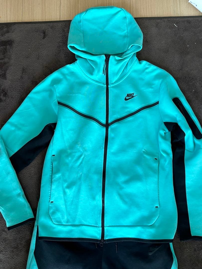 希少品]ナイキ テックフリース 上下 ティファニー S - メルカリ