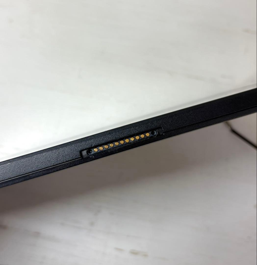 富士通 Windows11タブレット