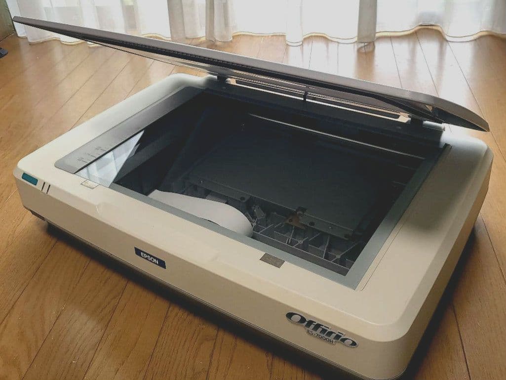 EPSON ES－7000H　 フラットベッドカラースキャナー　A3対応