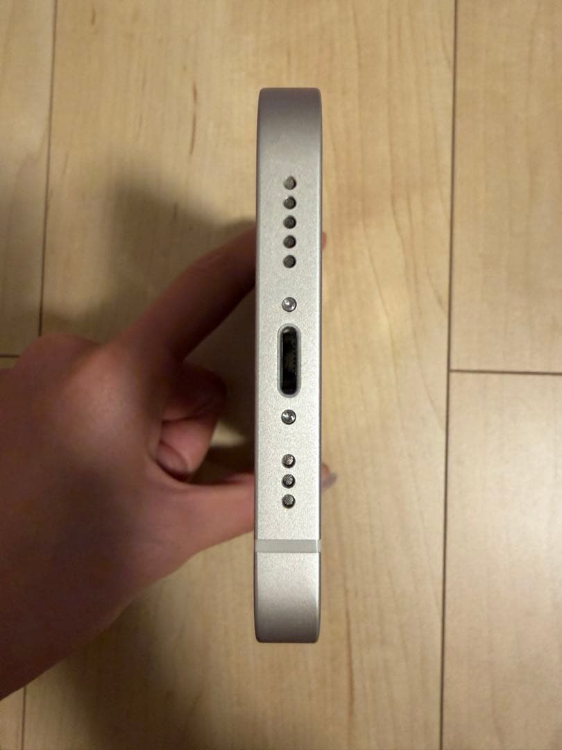 【美品】Apple iPhone 14 ホワイト256GB 箱なし