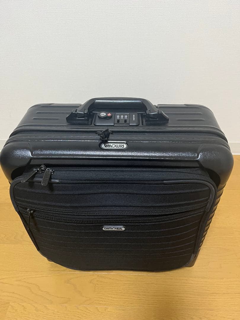 【美品】RIMOWA BORERO キャリーケース マットブラック2輪 RIMOWA】廃盤品 Salsa Cabin マットブラック 2輪 (RIMOWA/スーツケース