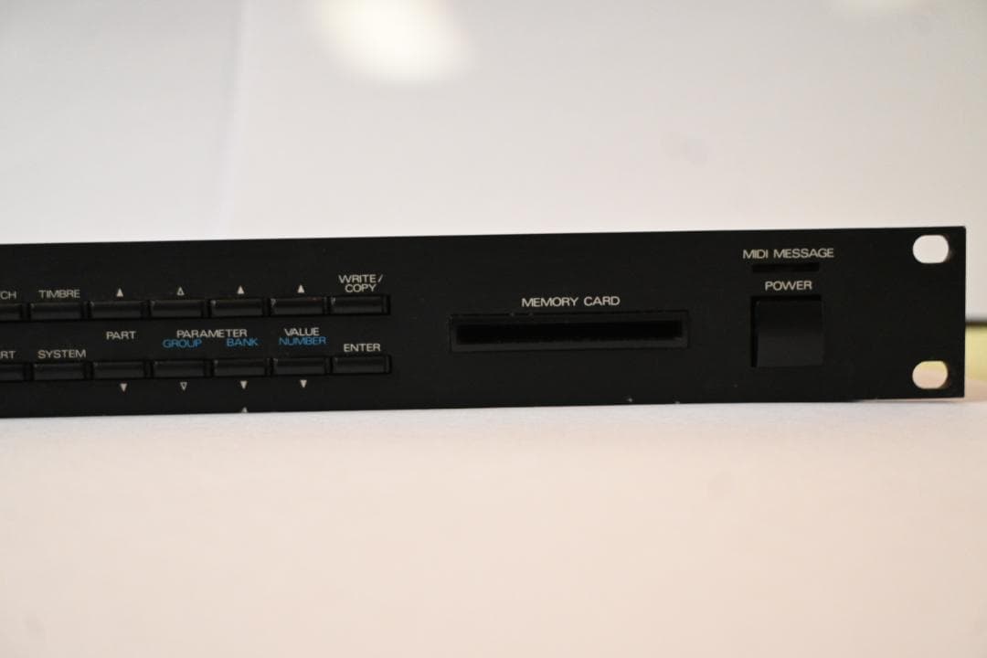 Roland D-110 ラックマウントMIDI音源モジュール - メルカリ