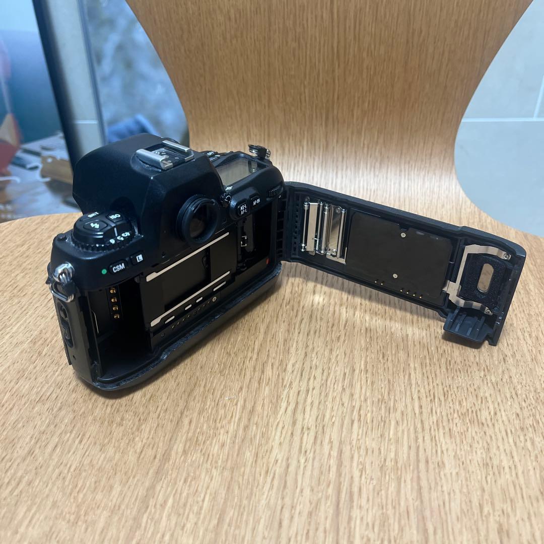 ジャンクNikon F100 フィルム一眼レフカメラ