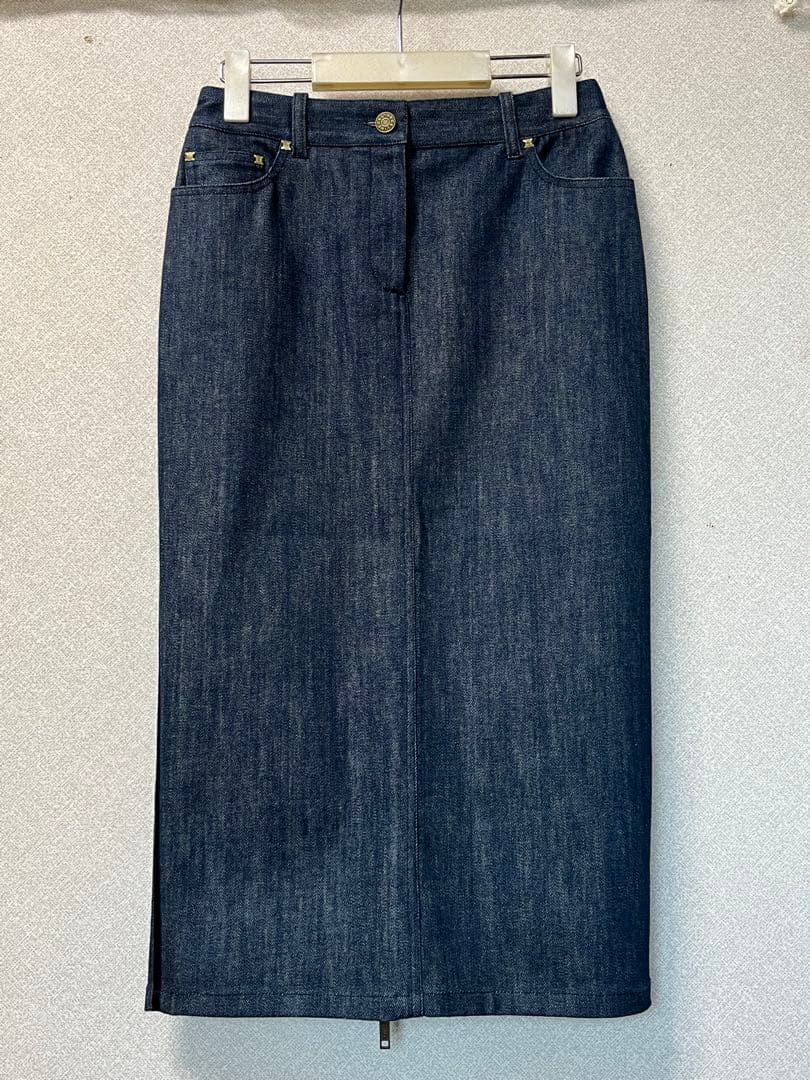 2/2までの出品です。C EＬI N E セリーヌ　デニムスカート　 セミタイト リサイクルデニム セミタイト スカート[品番：STSW0000484]｜SELECT