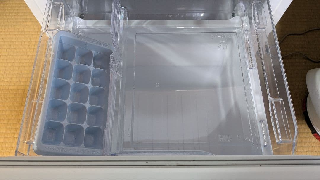 三菱　ホワイト冷蔵庫 上段冷蔵 下段冷凍 3段棚