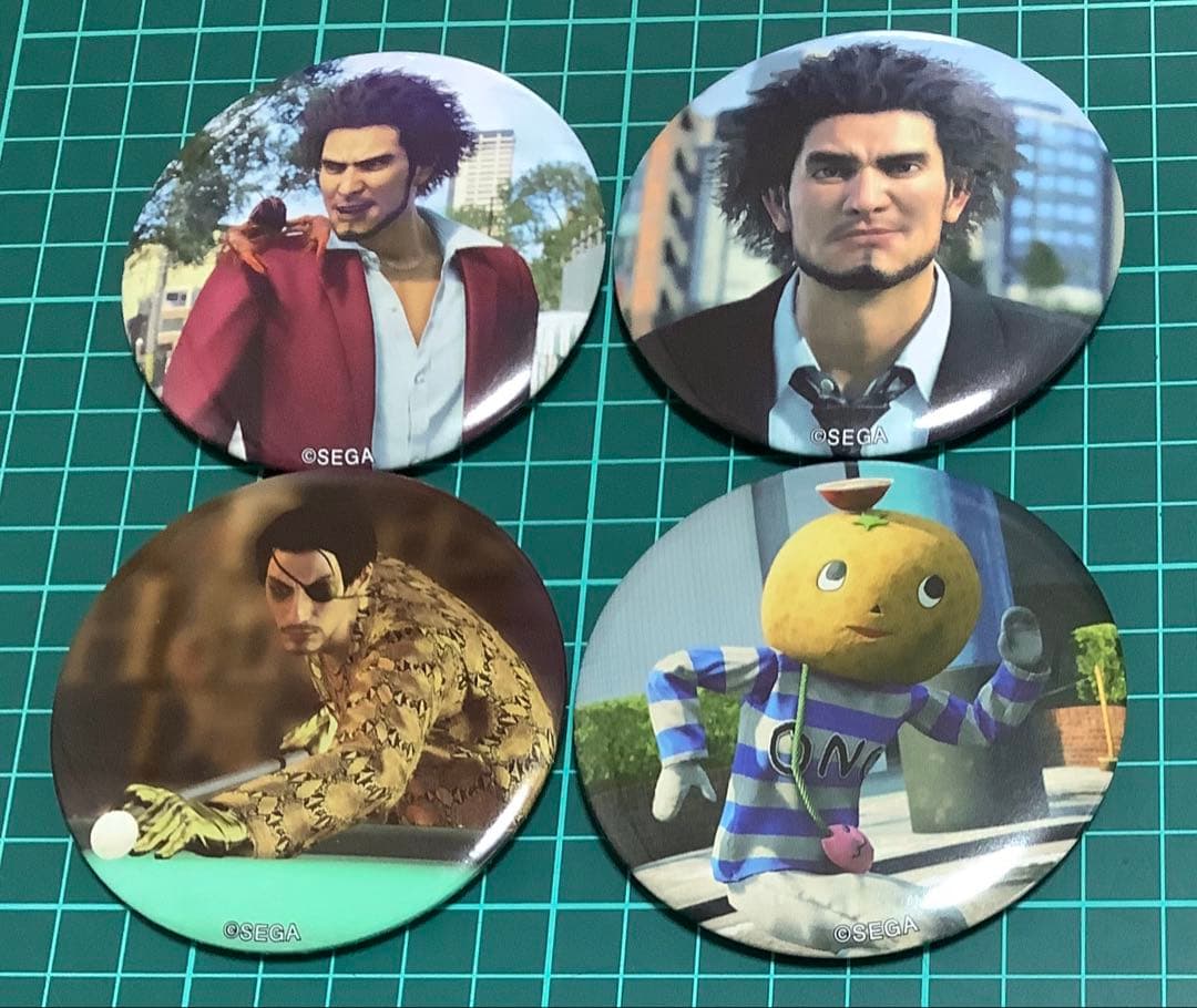 缶バッジ セガラッキーくじONLINE 龍が如く 春日一番 真島吾朗 - メルカリ