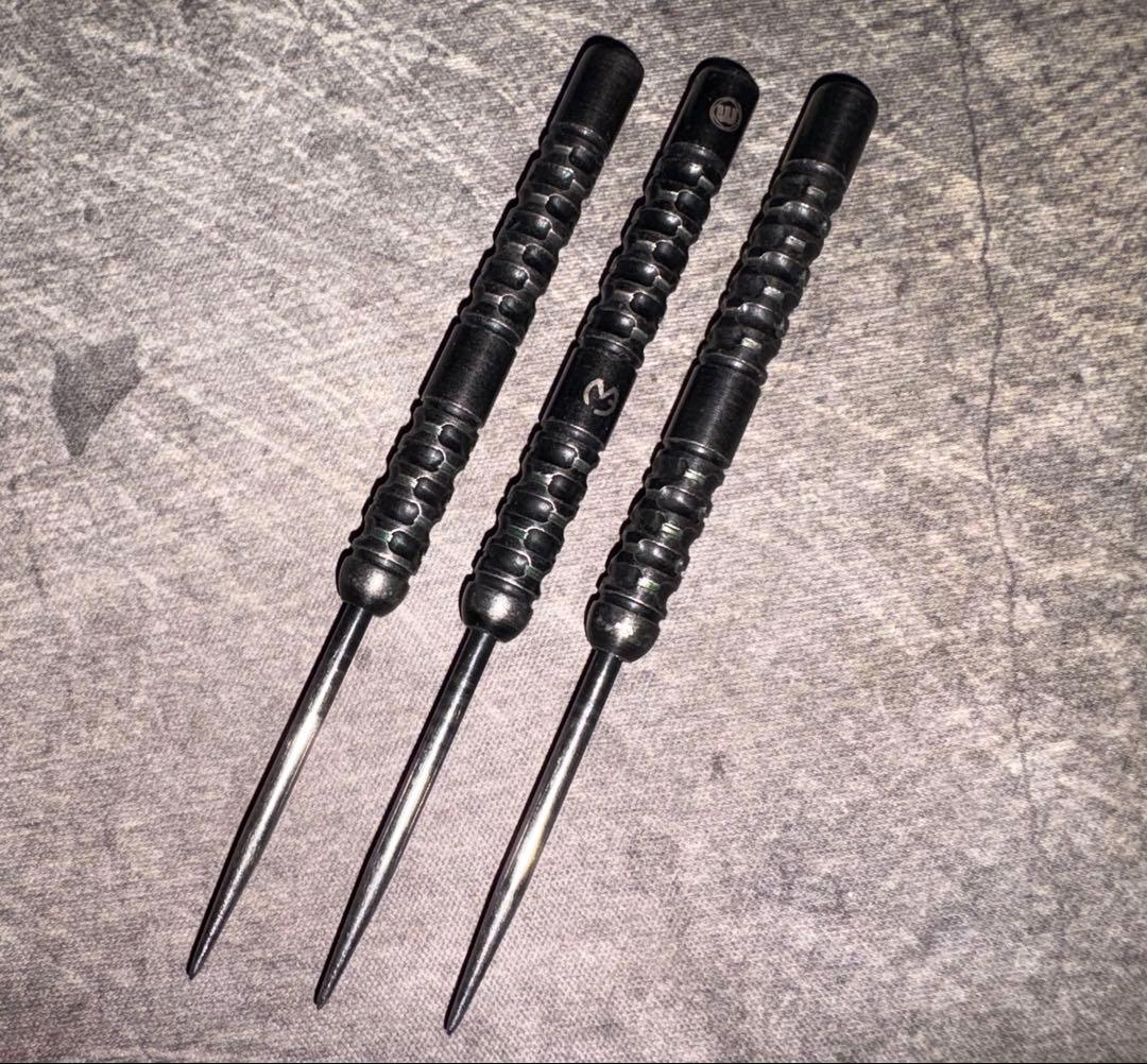 Winmau MvG Adrenalin スティール22g - メルカリ