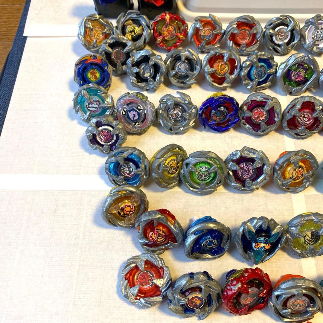 セール中❗️ベイブレード x 55個 ランチャーなど 引退品 まとめ売り