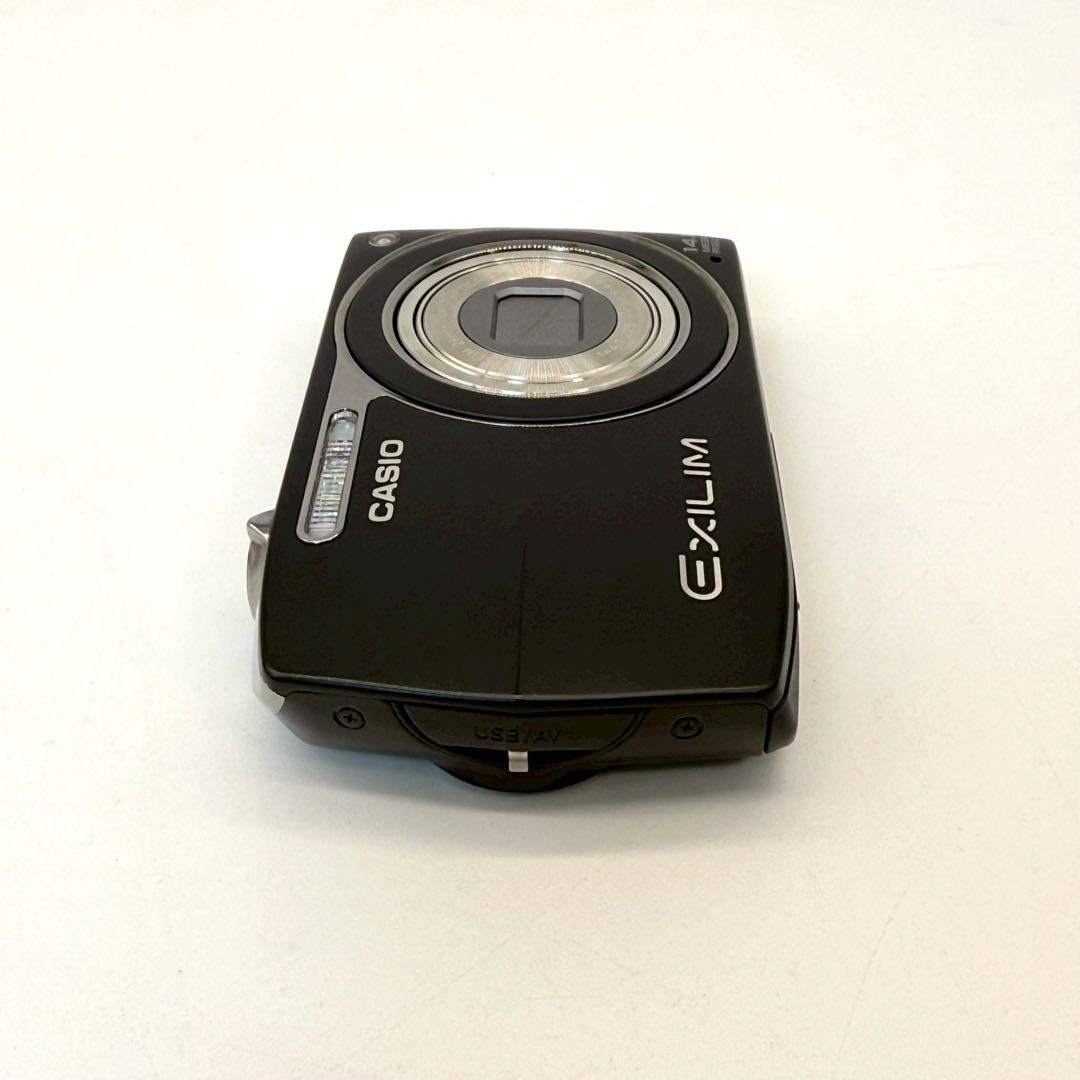 CASIO EXILIM EX-Z2300 デジタルカメラ　カシオ　コンデジ