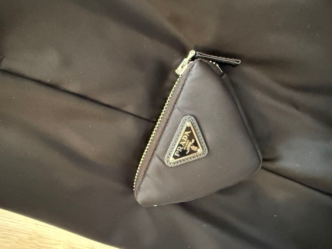 AMUAMUさま専用※PRADAプラダロゴプレートRe-Nylon