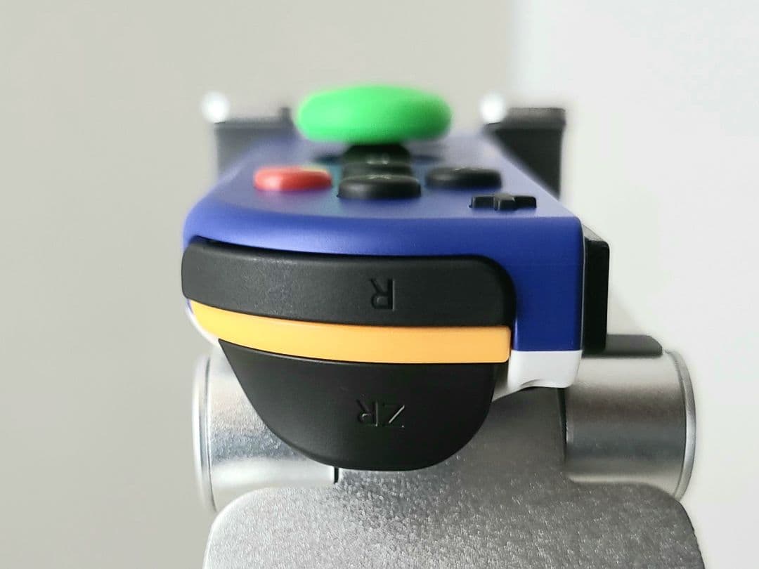 エヴァンゲリヲン】【非売品】零号機カラー ジョイコンR - メルカリ