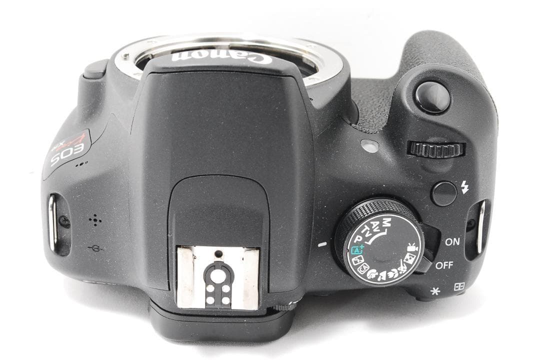 少シャッター数！ Canon EOS kiss x70 中古市場では希少モデル！