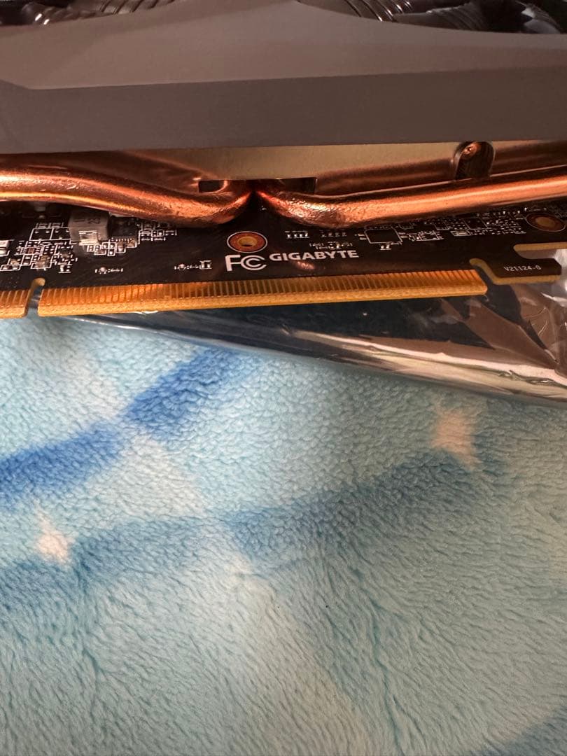 GIGABYTE RX 6500 XT グラフィックボード