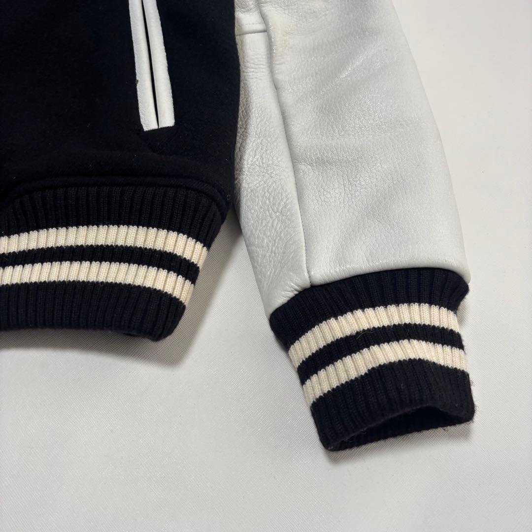 PEARLY GATES スタジャン 刺繍ロゴ 黒×白ウール×レザーの通販はau PAY