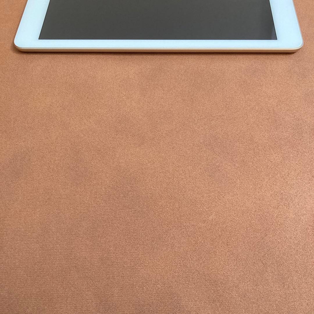 3215【早い者勝ち】美品☆iPad5 第5世代 32GB WIFIモデル☆