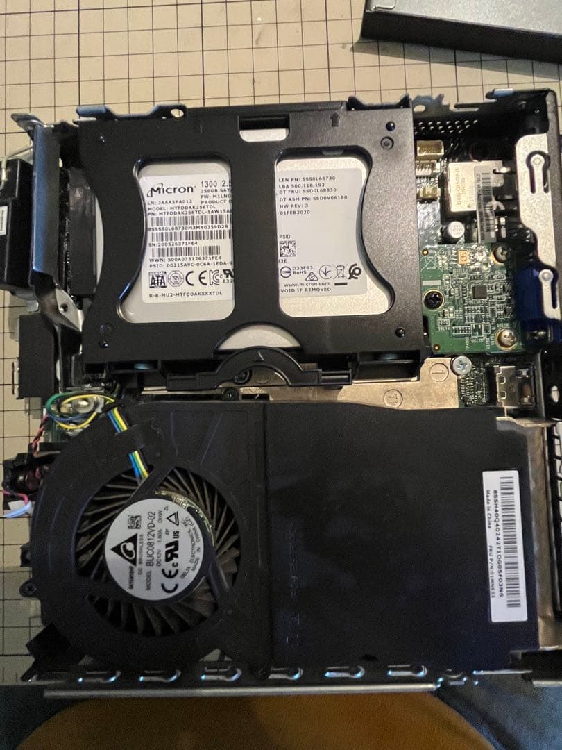 ThinkCentre Tiny m720q 10T8 Mini PC レノボ