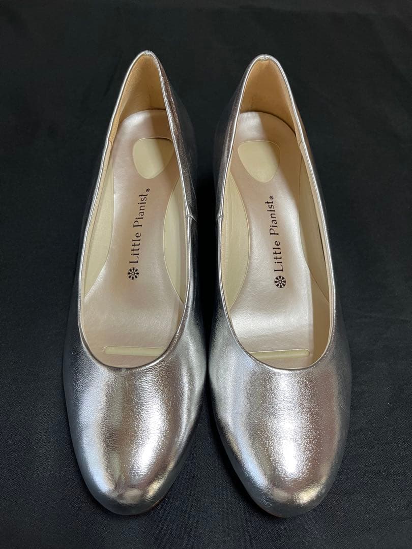リトルピアニスト　ピアノ演奏用　靴　シルバー パンプス 24サイズ ピアノシューズ リトルピアニスト パンプス ヒール 演奏用 シルバー
