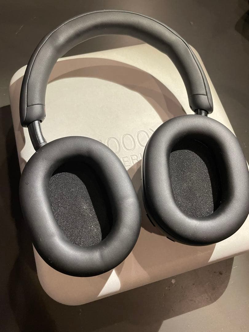 【ほぼ新品】SONY WH-1000XM5 ブラック