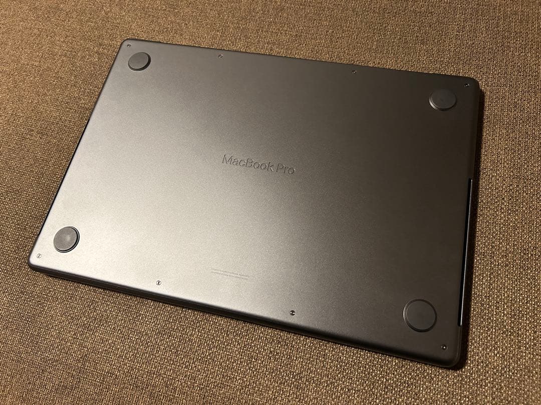 Apple MacBook Pro 14インチ　M4 16GB SSD 1TB