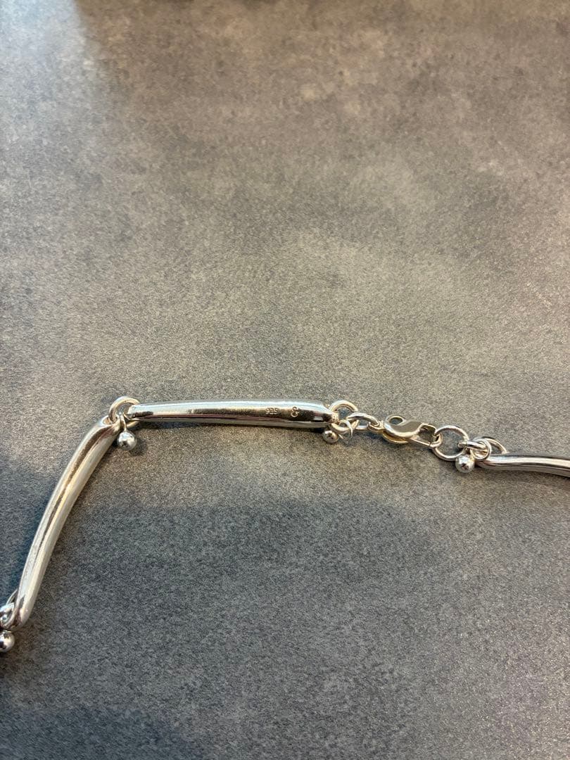 h'eres RENEE SWIRL LINE NECKLACE | 激安通販のイーサプライ