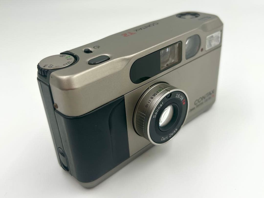 CONTAX T2 フィルムカメラ（チタンブラック） Amazon.com : Contax T2 Titanium Black 35mm Film Camera : Electronics