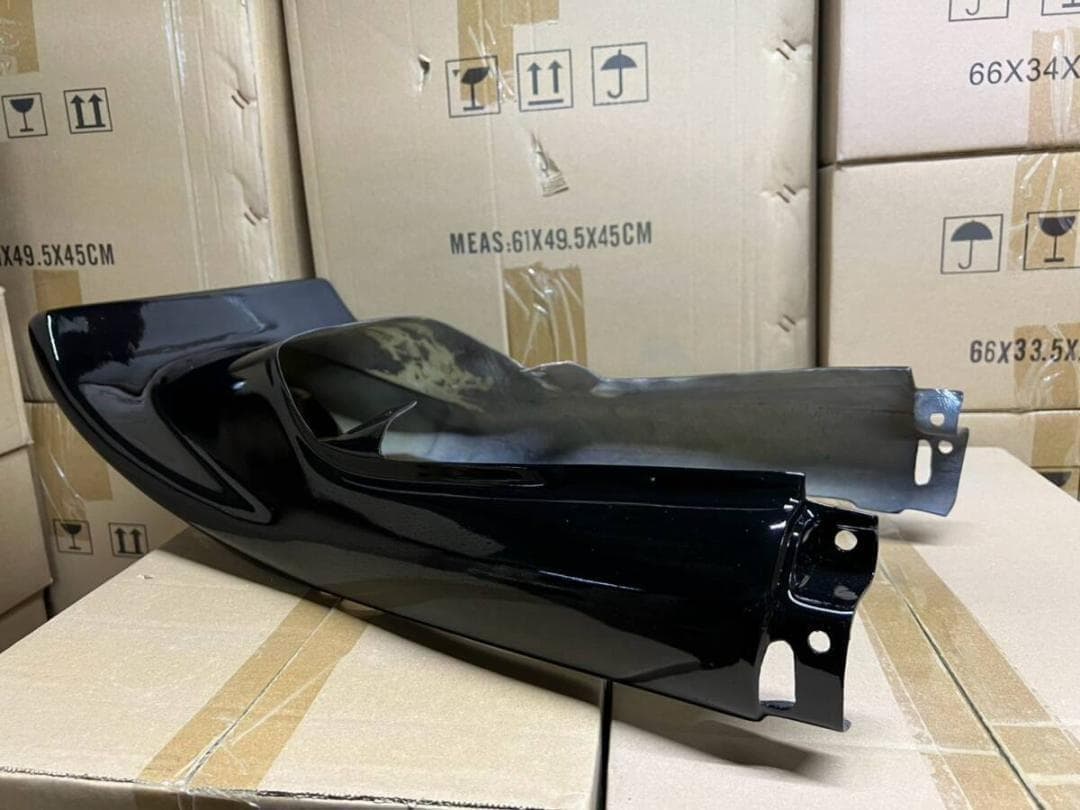 ジェイド250 ハネテールカウル 黒 ノーマル用 /希少 当時物 - メルカリ