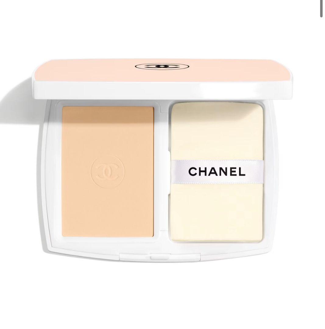 シャネル　ルブランブライトニング　コンパクト　ファンデーションB10 ファンデーション CHANEL LE BLANC B10 シャネル / ル ブラン