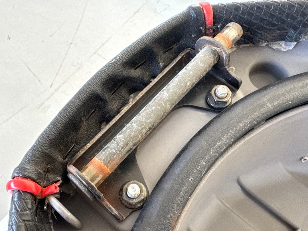 グランドアクシス100 3cmローダウンシート DCR製 期間限定お値下げ中