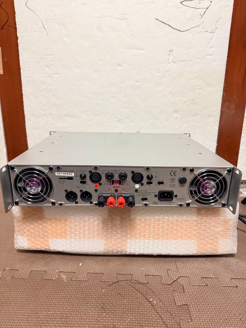 Classic pro V3000 パワーアンプ ,良い品。動作確認済み。