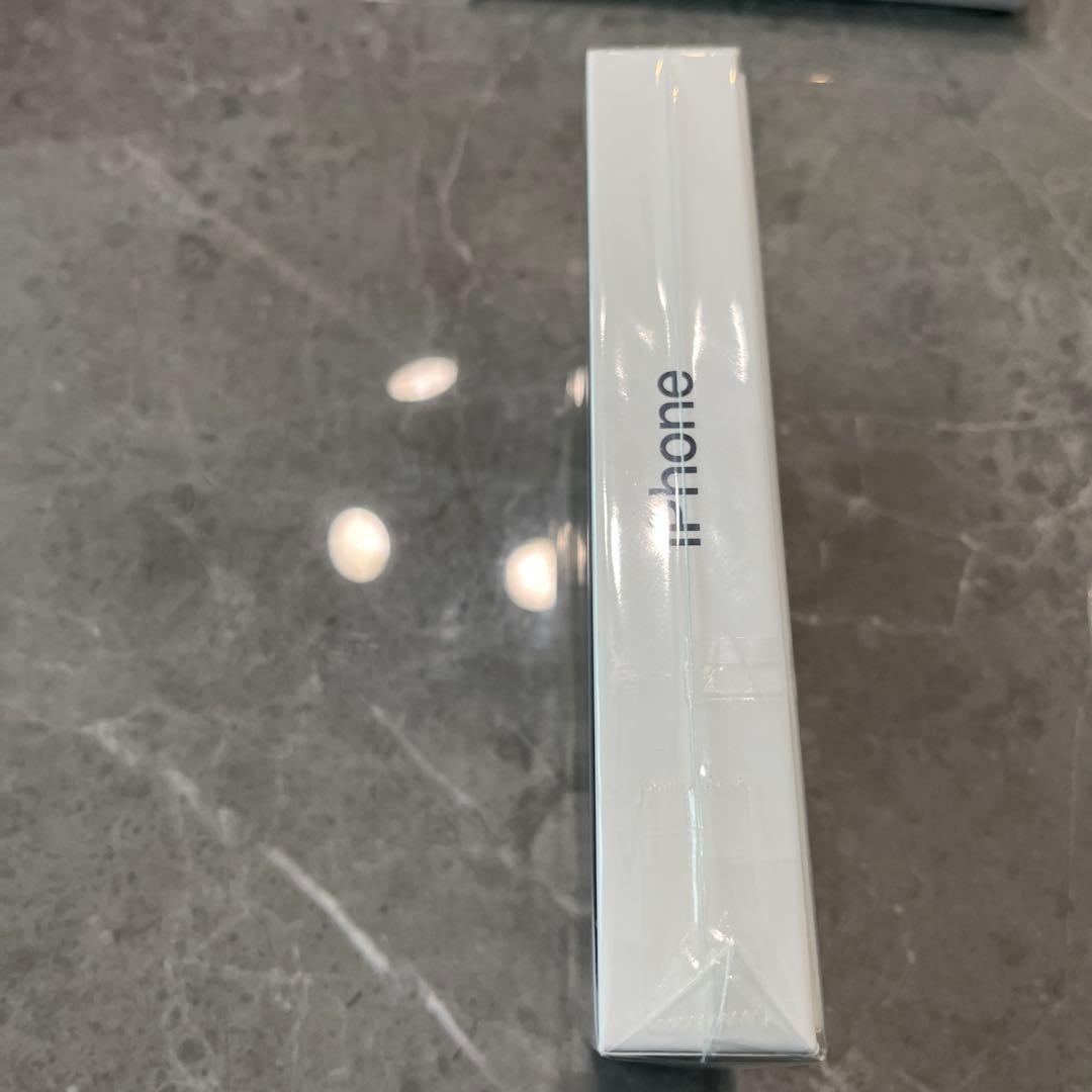 Apple iPhone 13 128GB ブラック 本体