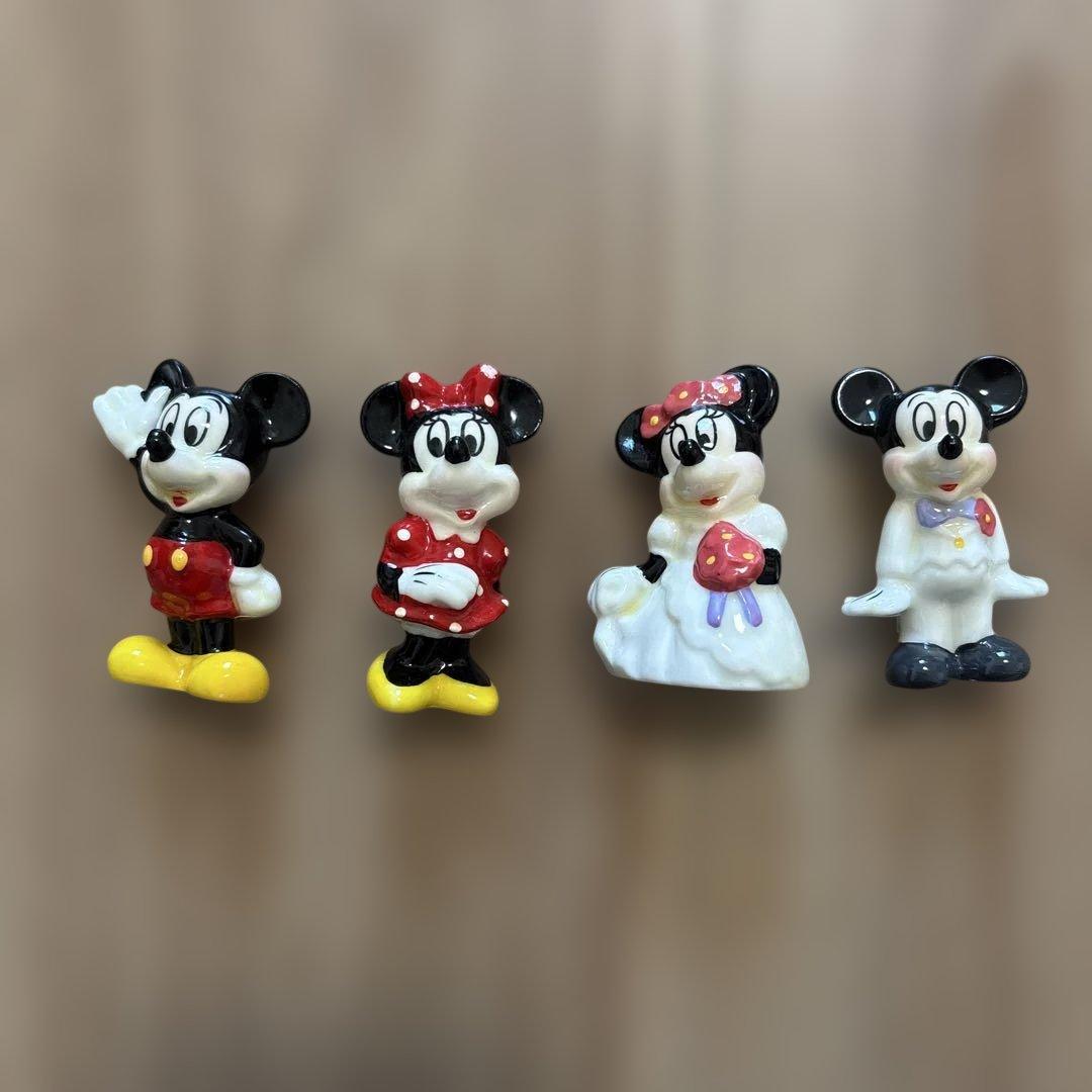 ミッキー ミニー 陶器フィギュア 4体セット - メルカリ