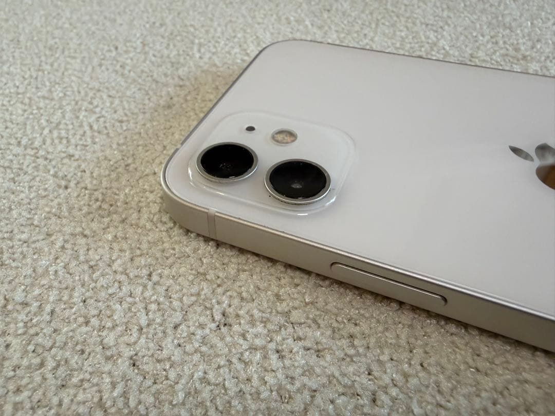 iPhone 12 ホワイト 64GB SIMフリー 動作良好 バッテリー74% - メルカリ