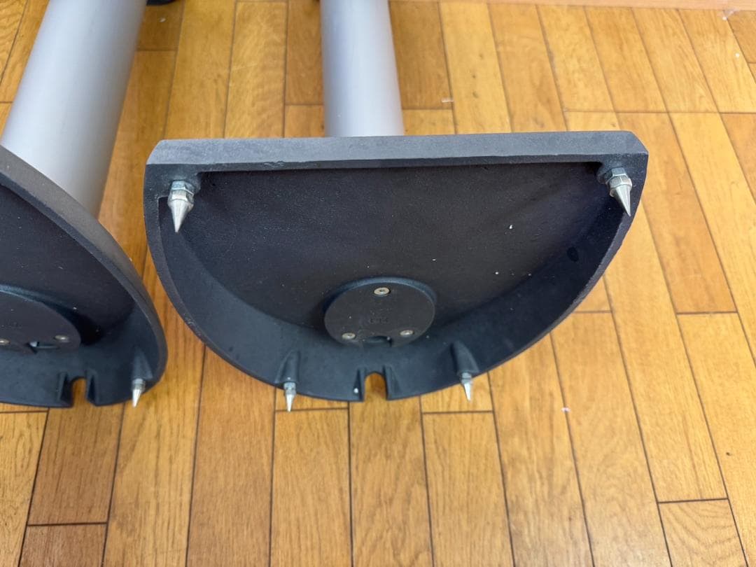 B＆W　スピーカースタンド　ペア