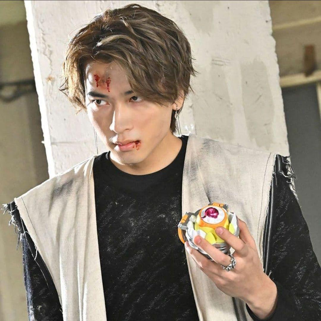 仮面ライダーヴラム/ラキア39・40話着用衣装ブラックニットMサイズ