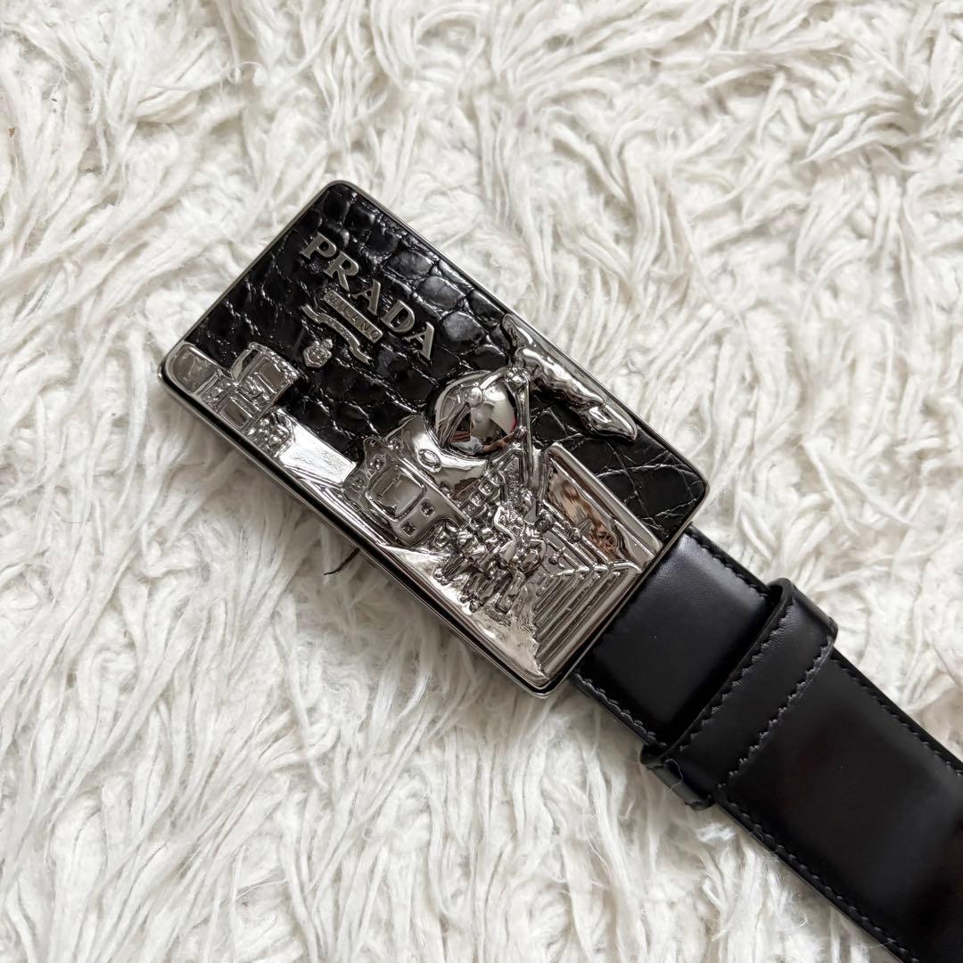 良品 PRADA プラダ レザーベルト 機関車プレート 05379 黒 銀 - メルカリ