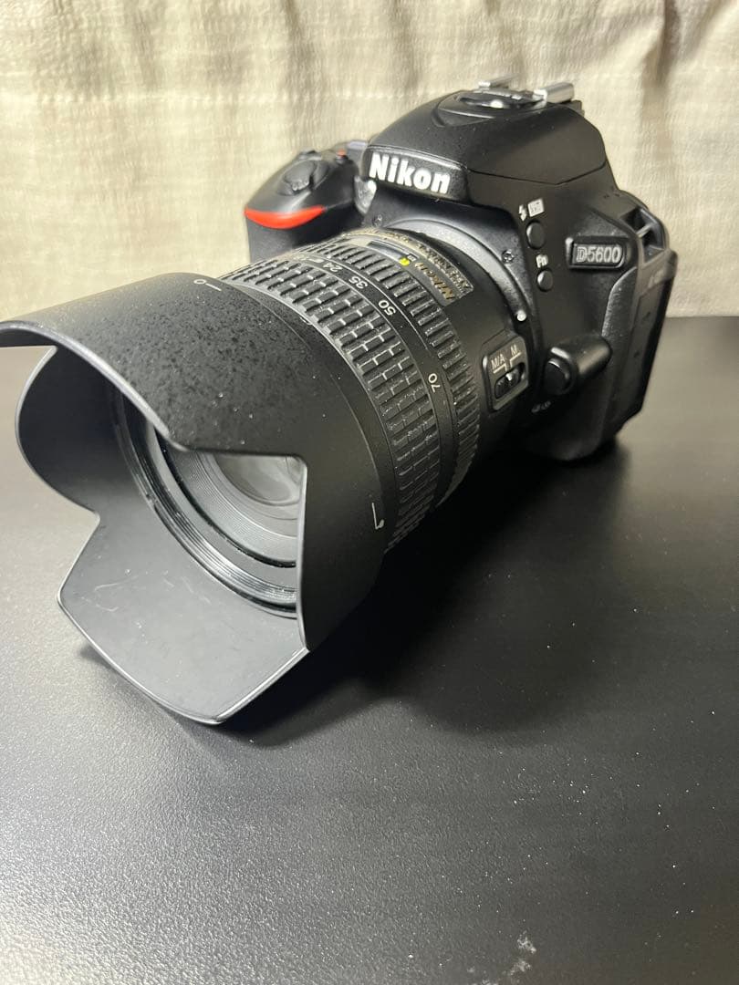 ♫ 美品 大口径レンズ付Nikon D5600 デジタル一眼レフ