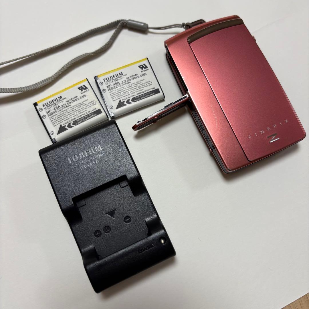 Fujifilm FinePix Z1100EXR 本体+バッテリー2個+充電器 楽天市場】finepix z1100exr充電器の通販