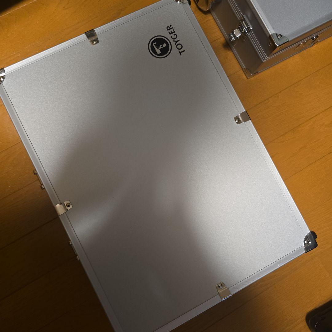 TOYGER toyger アタッシュケース（シルバー） 2個セット - メルカリ