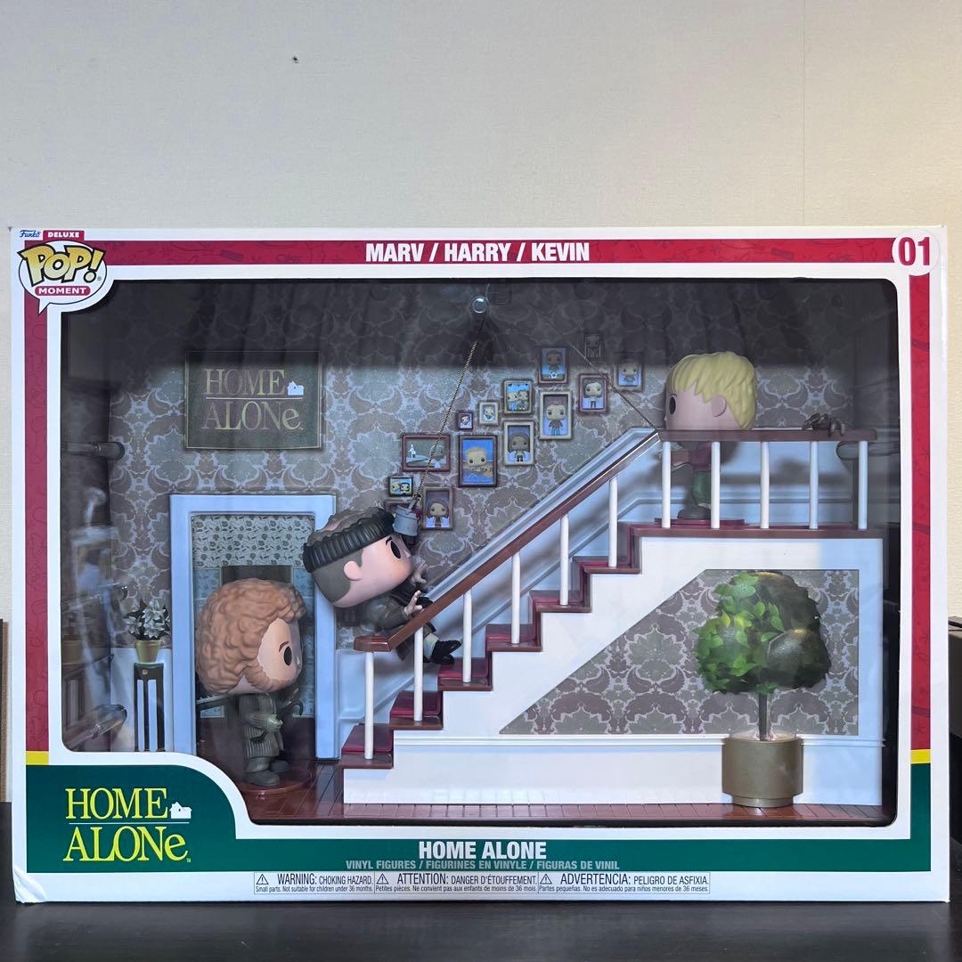 Funko デラックスムービーモーメント　ホームアローン　フィギュア Amazon.co.jp: Funko Pop Moment Deluxe #01 - Home Alone - Home