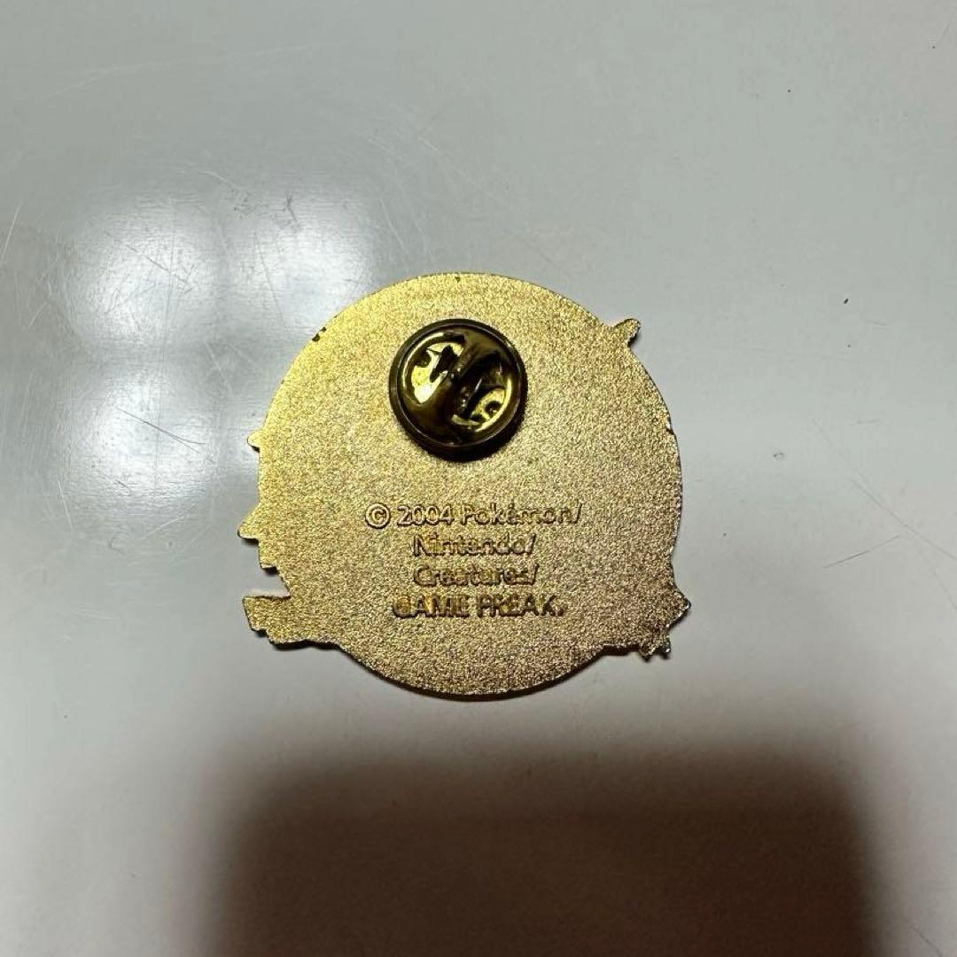 ポケモン エメラルド ピンバッジ ポケットモンスター - メルカリ