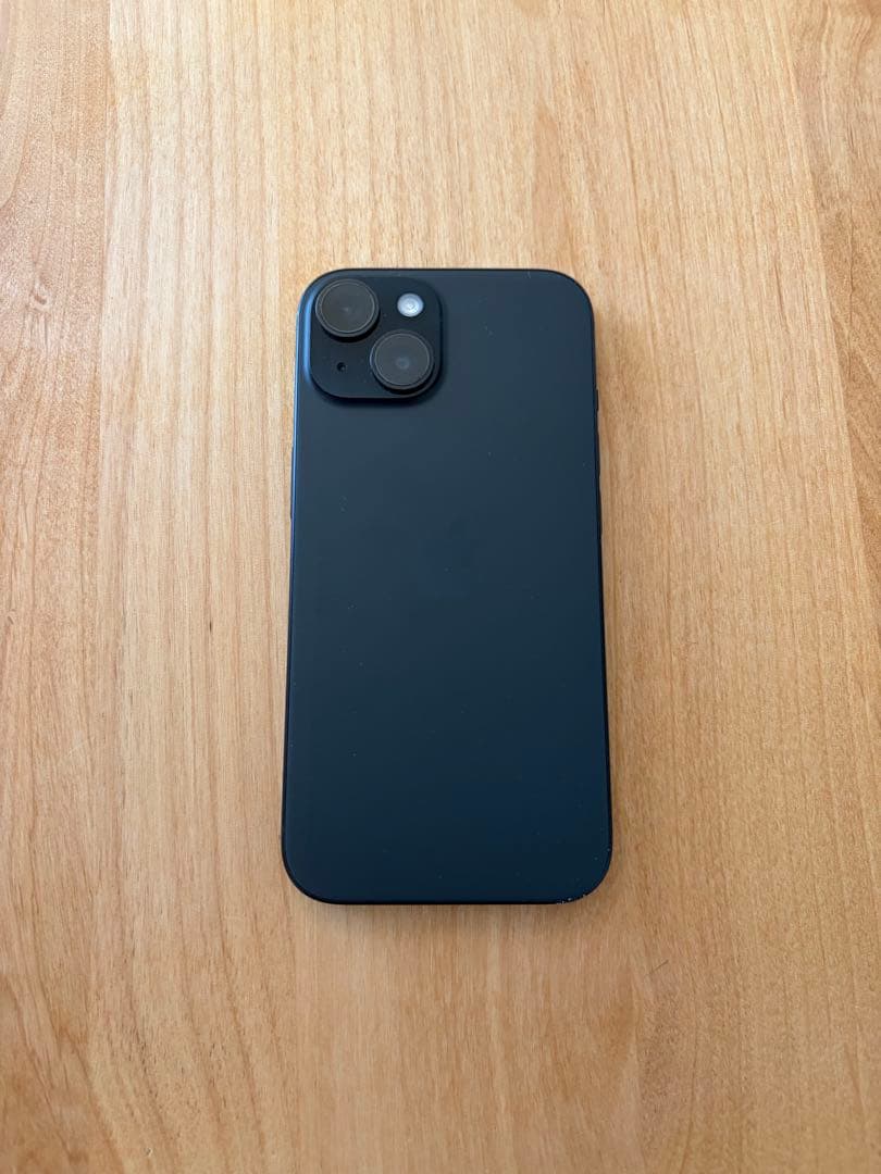 iPhone 15 ブラック 128GB本体　最大容量85%