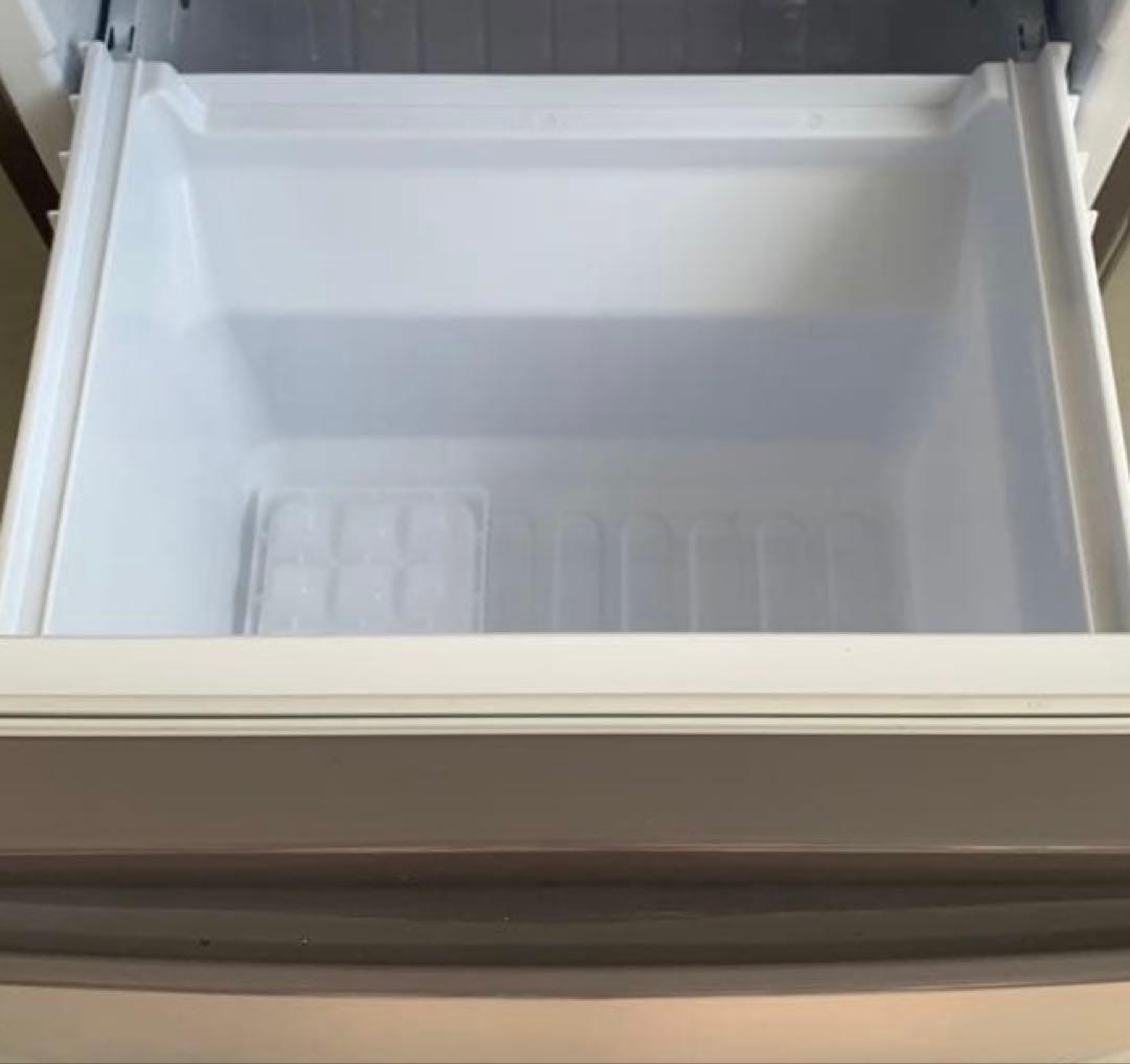 送料込み✨期間限定出品SHARP ノンフロン冷蔵庫 SJ-D14E-N 137L