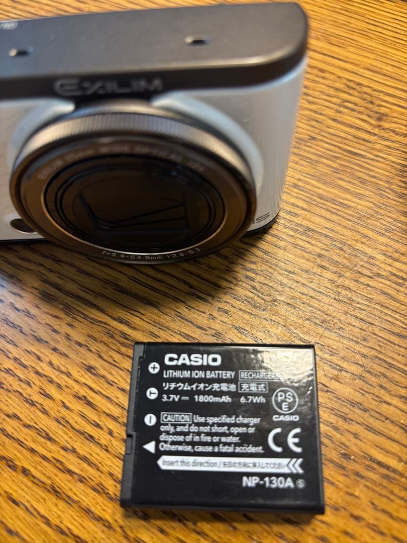 CASIO カシオ EXILIM EX-ZR3000 デジタルカメラ ホワイト