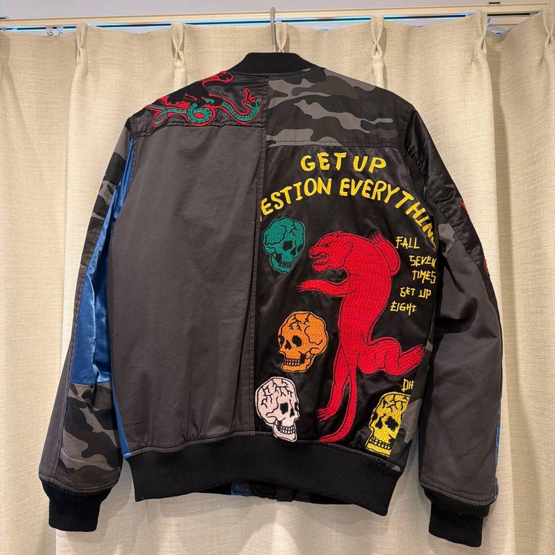 DIESELボンバージャケット ミリタリー ブルゾン 中綿 迷彩 スカル