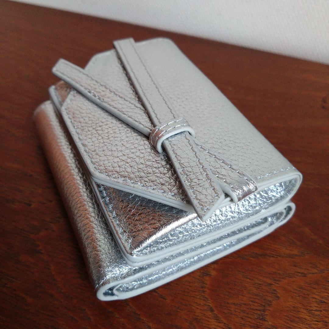 TOV トーヴ リボンデザイン 三つ折り財布 ミニウォレット シルバー