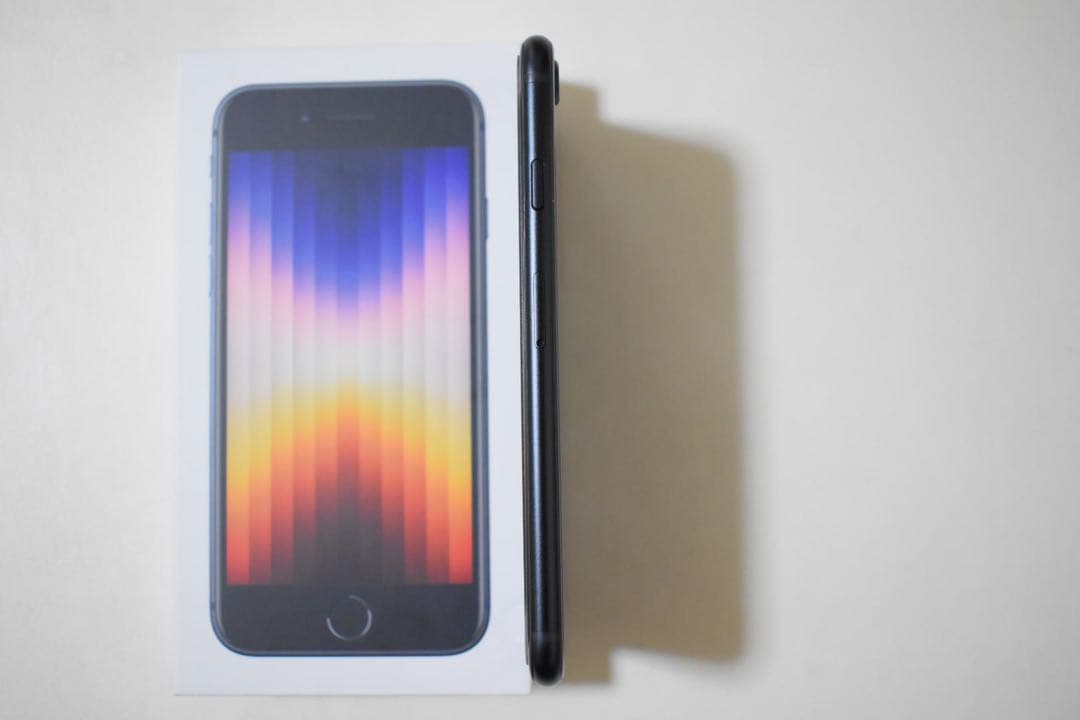 当日発送 新品 iPhone SE 3 ミッドナイト 64gb SIMフリー