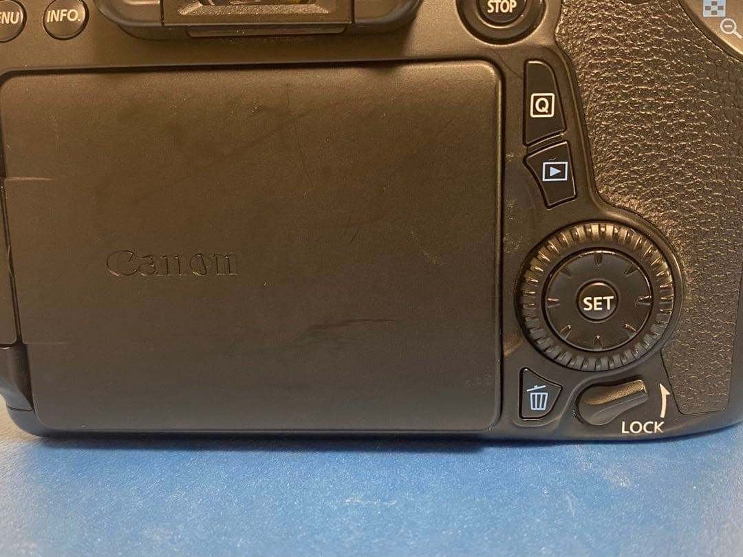 Canon EOS 70D ボディ