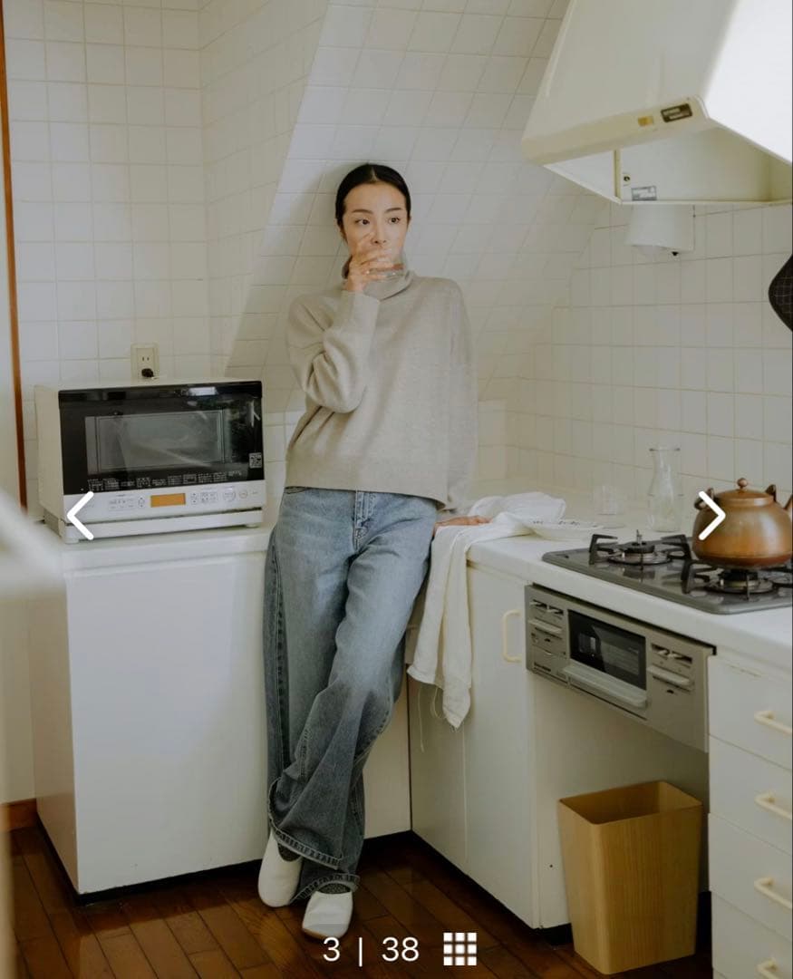 やわらかに包むカシミヤシルク混のタートルネックニット - メルカリ